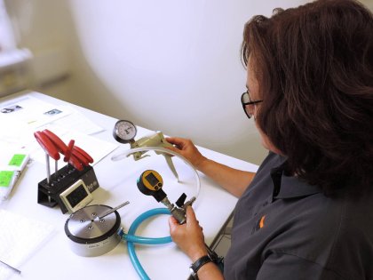 Force characteristic determination and pressure testing
